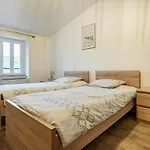 Batisse Provencale Avec Piscine