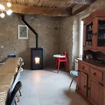 Batisse Provencale Avec Piscine