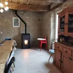 Batisse Provencale Avec Piscine 別荘