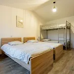 Batisse Provencale Avec Piscine *