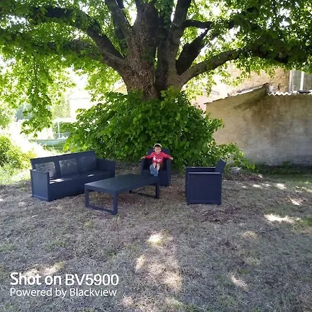 Batisse Provencale Avec Piscine