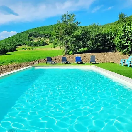 Batisse Provencale Avec Piscine Banon
