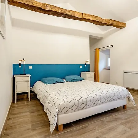 Batisse Provencale Avec Piscine Banon