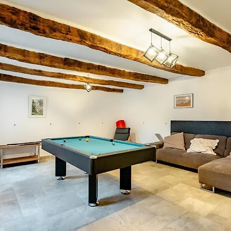 Batisse Provencale Avec Piscine Сasa de vacaciones Banon