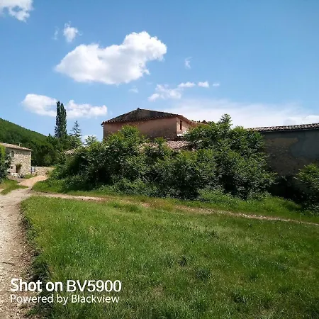 Bâtisse Provençale Avec Piscine Hébergement de vacances *