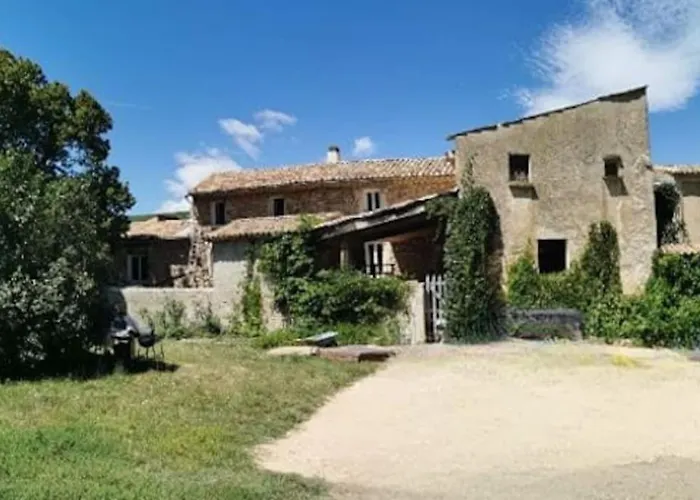 Bâtisse Provençale Avec Piscine *