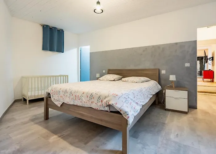 Bâtisse Provençale Avec Piscine * Banon